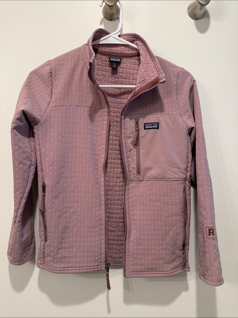 Patagonia kids r2 jacket medium